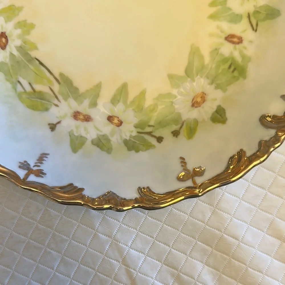 EMC 1973 VTG Elegant Hand Painted Gold Edges& Green&White Floral Porcelain Plate